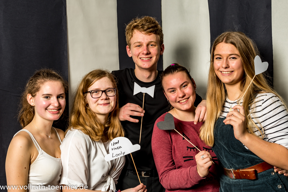 2020 02 01 Black & White Party 2439